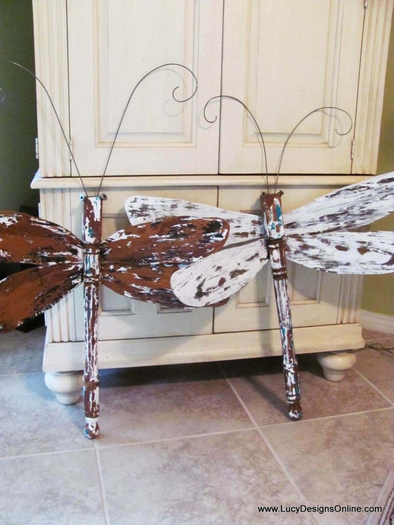 Wooden Table Leg Dragonfly Garden Decorations