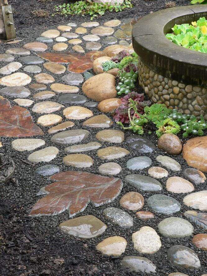 Pave the Way in your Garden with Pebbles