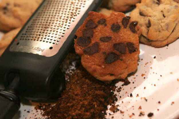 Use Cheese Grater To Salvage Burnt Cookies
