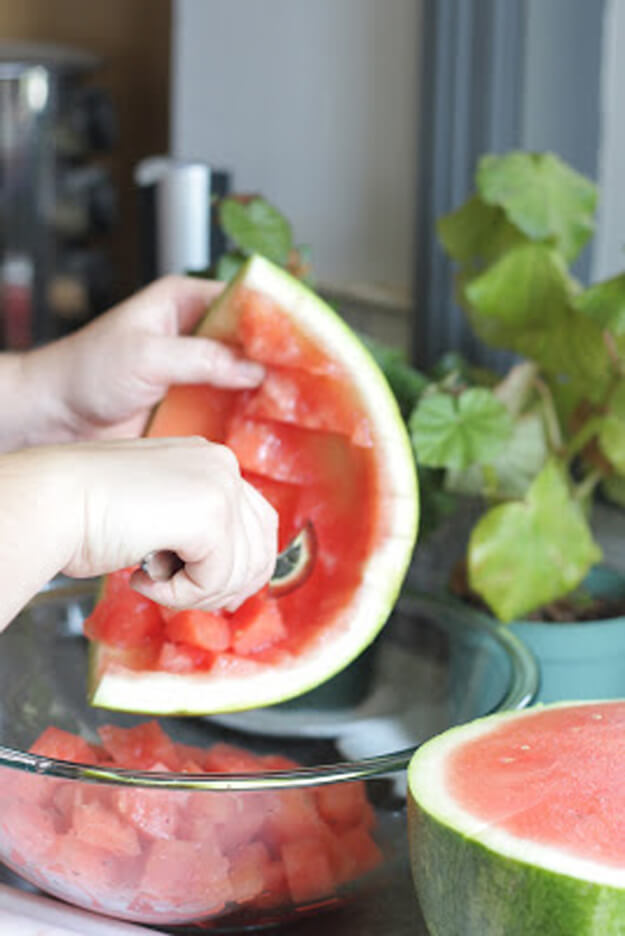 Cut Watermelon The Easy Way
