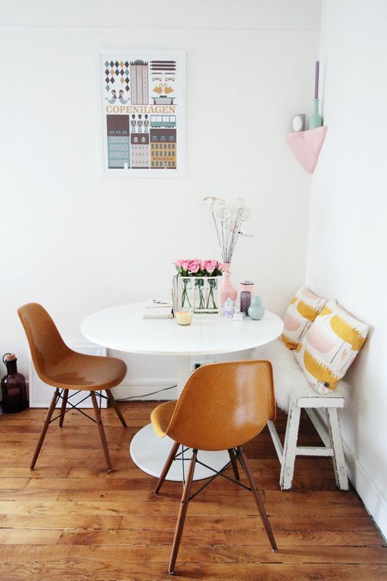 Breakfast Nook For Small Spaces