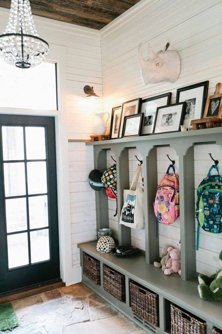 Simple Hooks and Baskets Make for Great Rustic Entryway Decorating Ideas