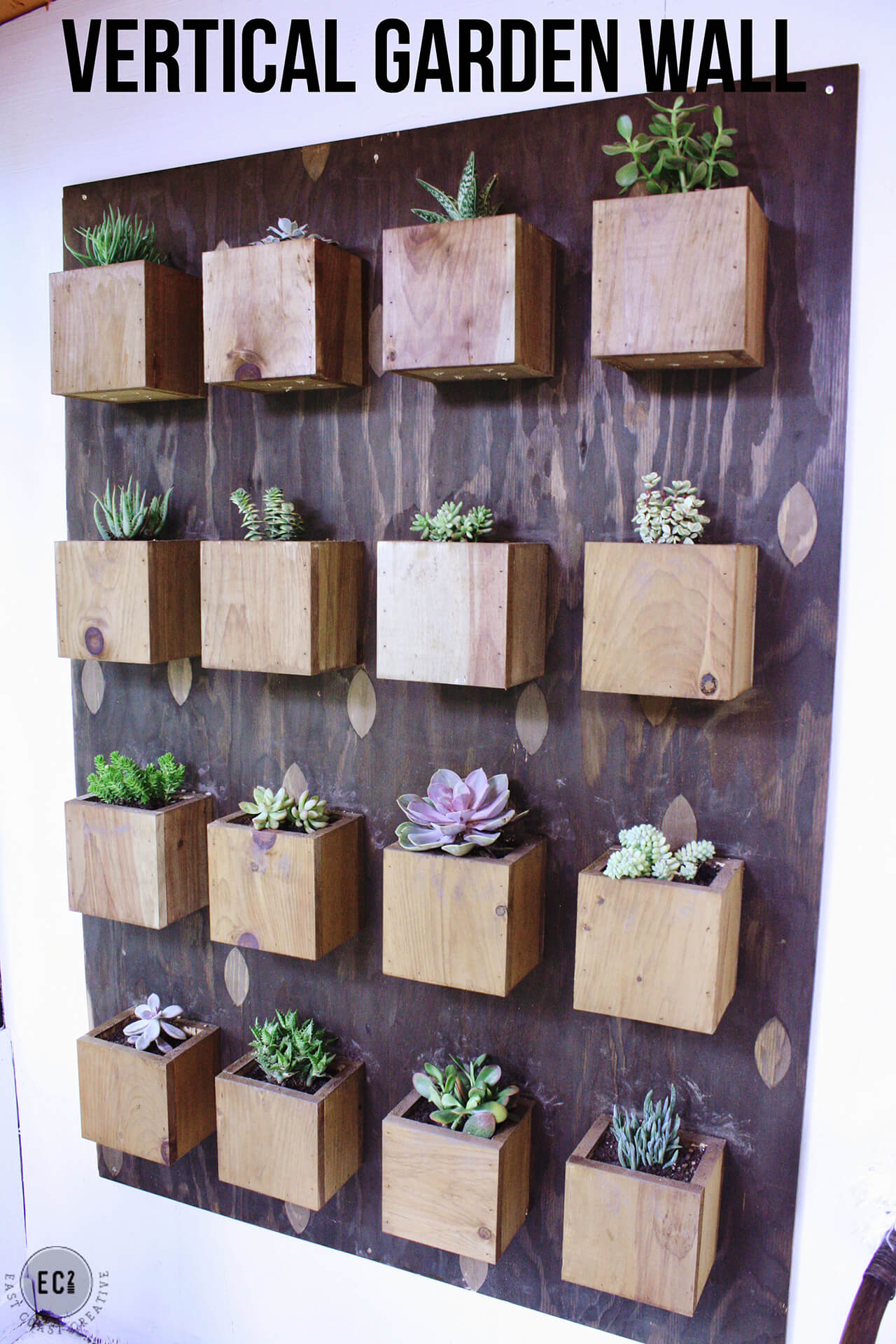 Sophisticated Home Decor From Recycled Wood