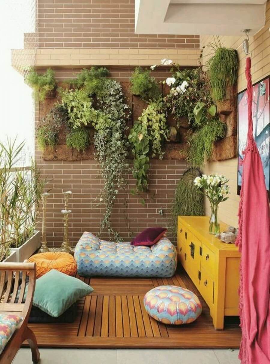 Accent a Cozy Bohemian Reading Nook Using Vertical Garden Decor