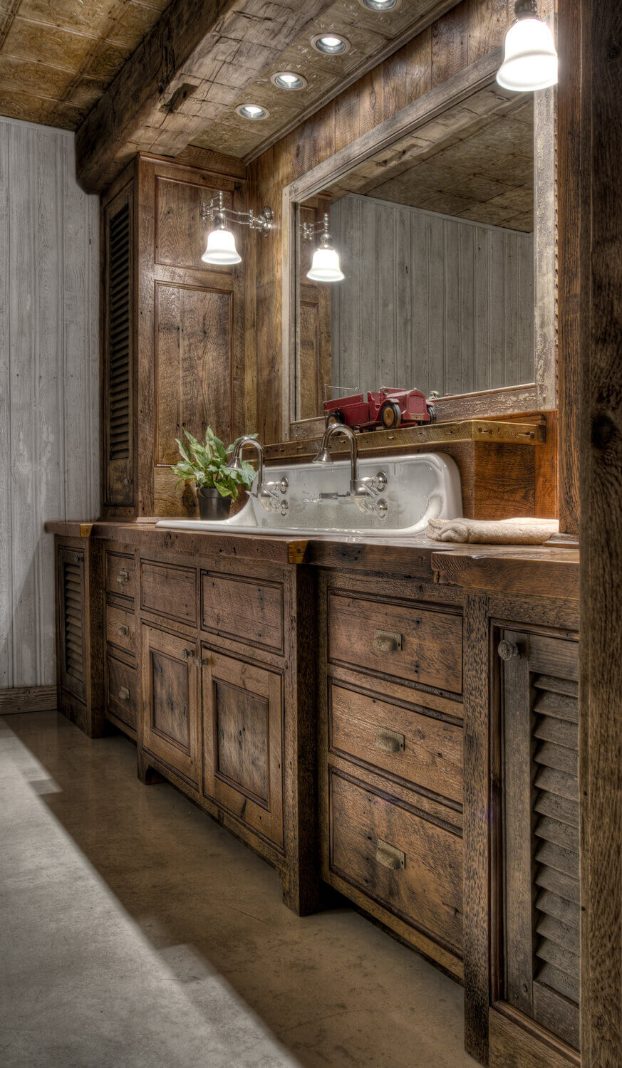 Rustic Bathroom Vanity Idea with Dark Wood