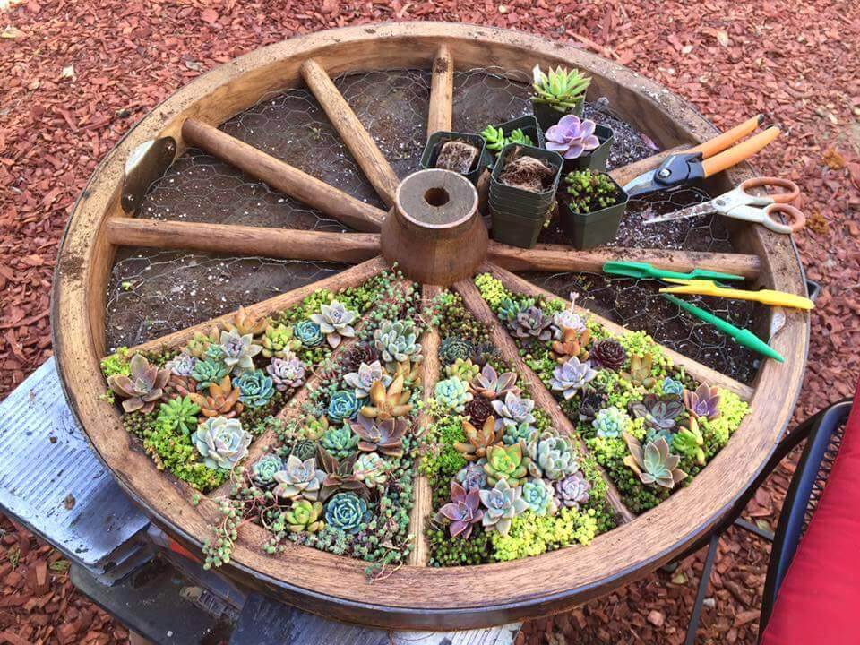 DIY Wagon Wheel Creative Garden Container Design