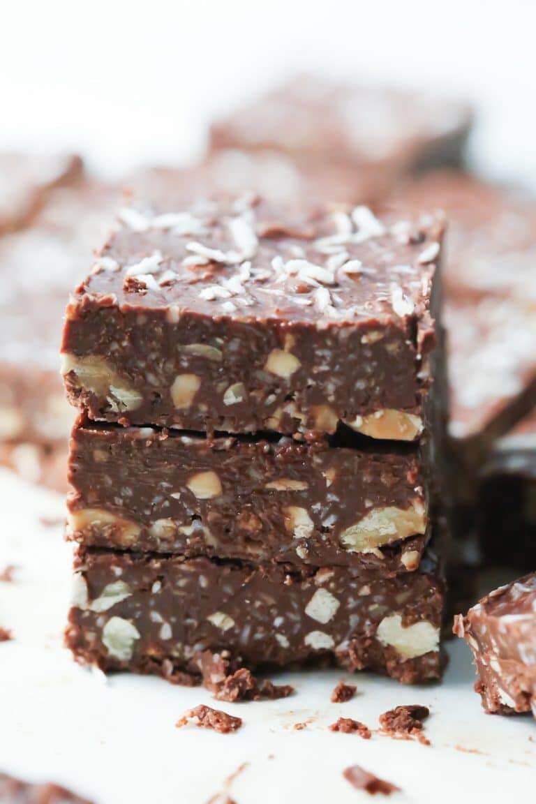 Low-Carb No-Bake Chocolate Coconut Bars