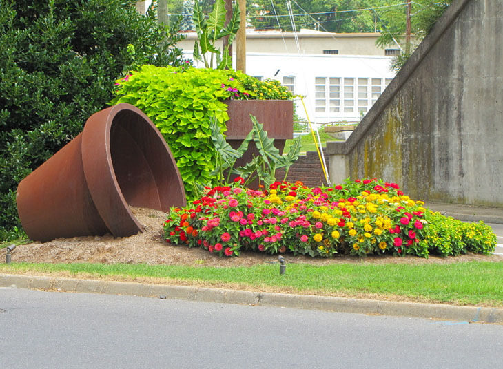 Spilled Flower Pot Ideas