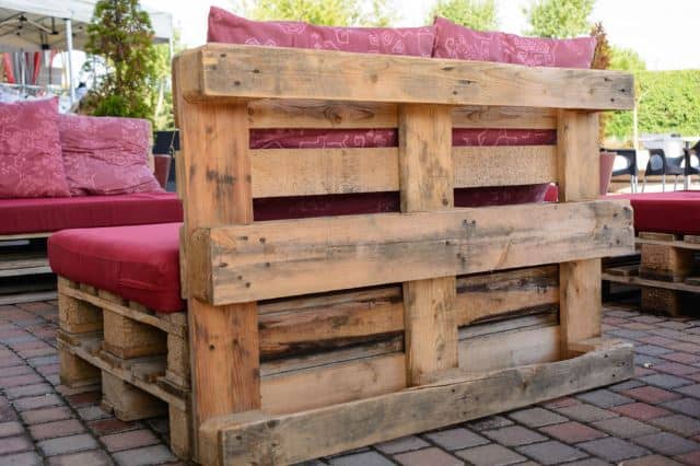 DIY Pallet Garden and Furniture Ideas