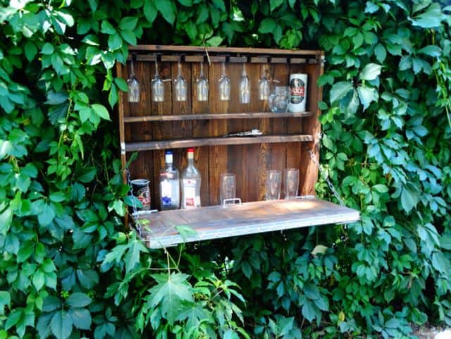 DIY Pallet Garden and Furniture Ideas