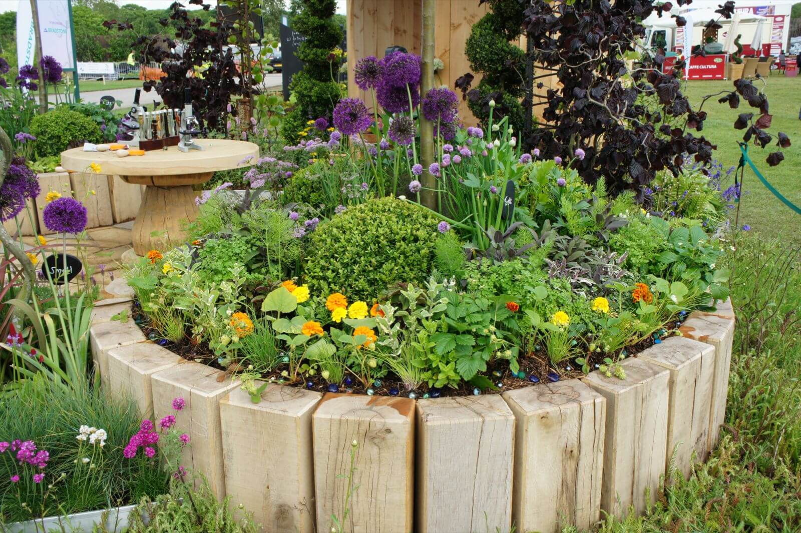 Flower Bed Ideas: DIY Wood Flower and Herb Bed