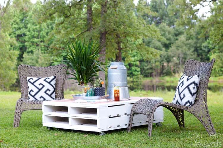 DIY Outdoor Furniture Projects: Re-Stacked-And-Refinished Crate Lawn Table