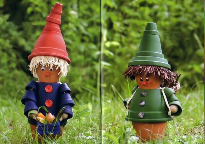 The Wee People Dressed in Colored Pots | DIY Painted Garden Decoration Ideas