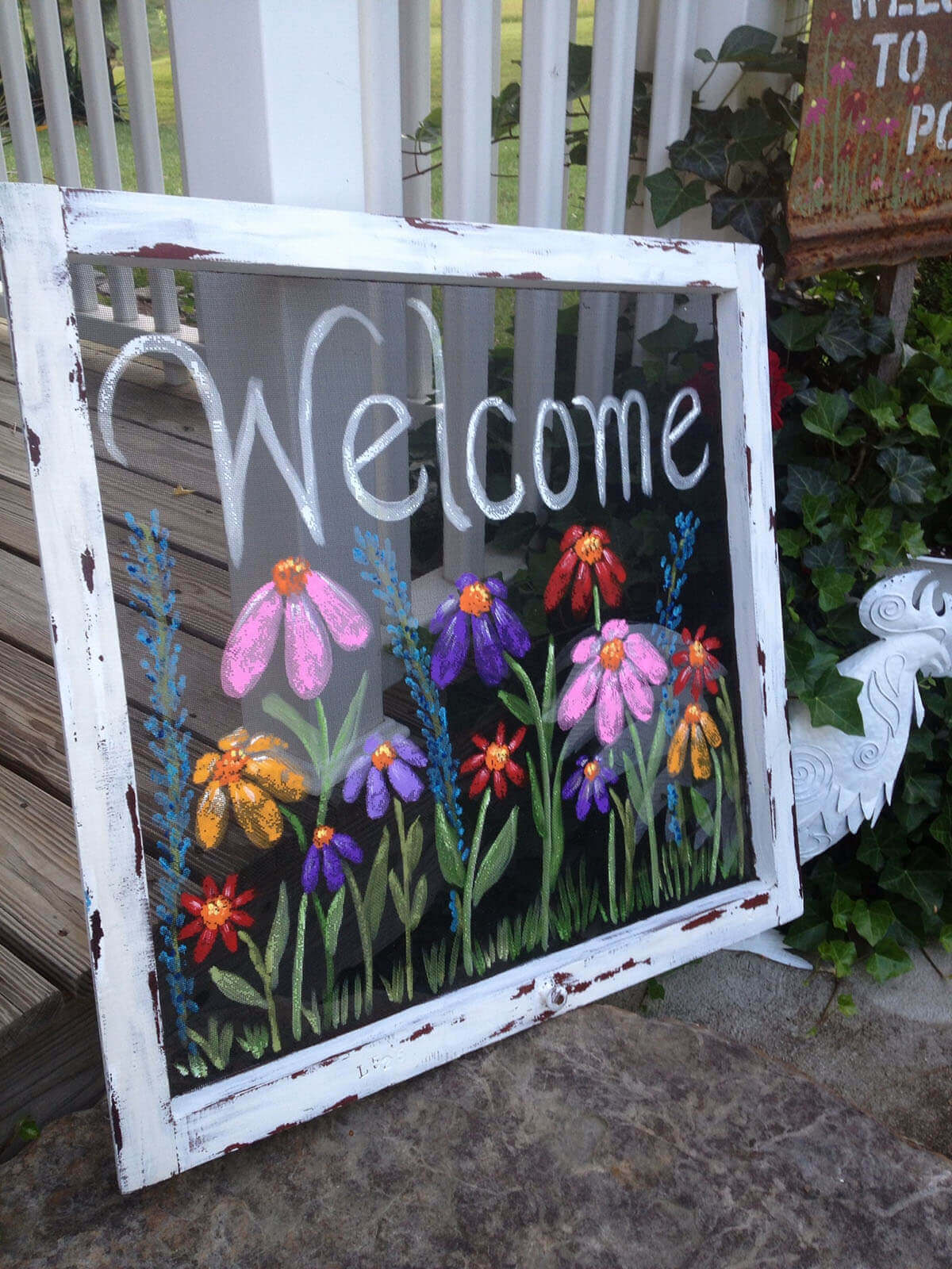 Beautiful Hand Painted Sign on a Screen | Funny DIY Garden Sign Ideas