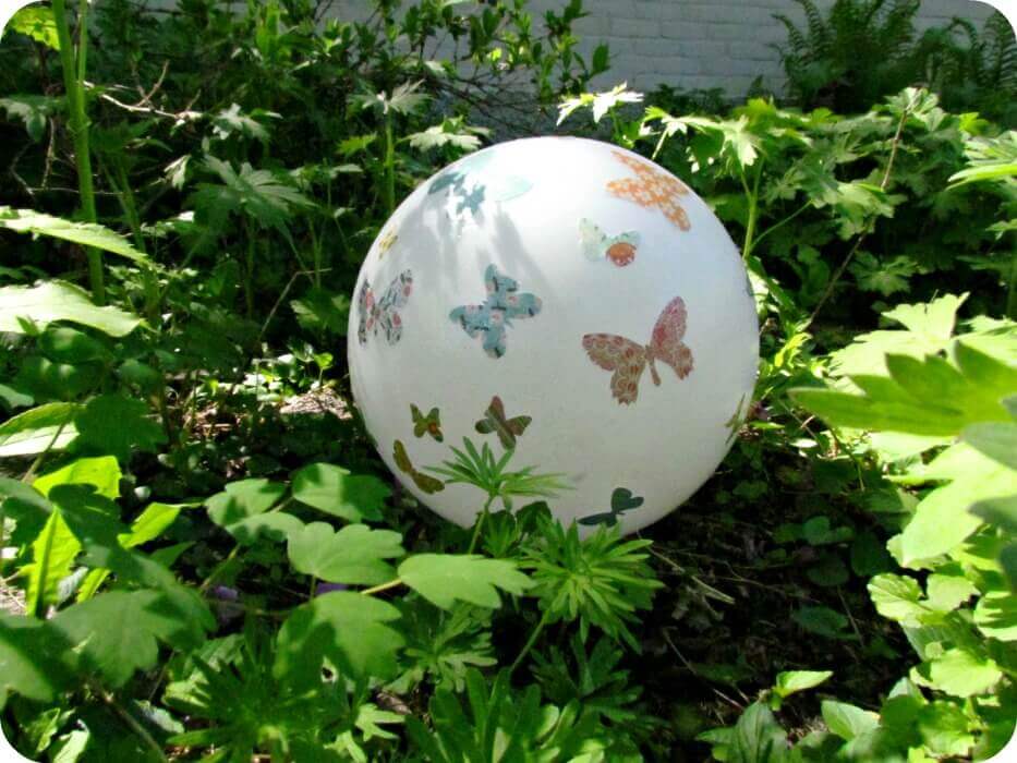 Ball Scattered with Lovely Butterflies | DIY Garden Ball Ideas