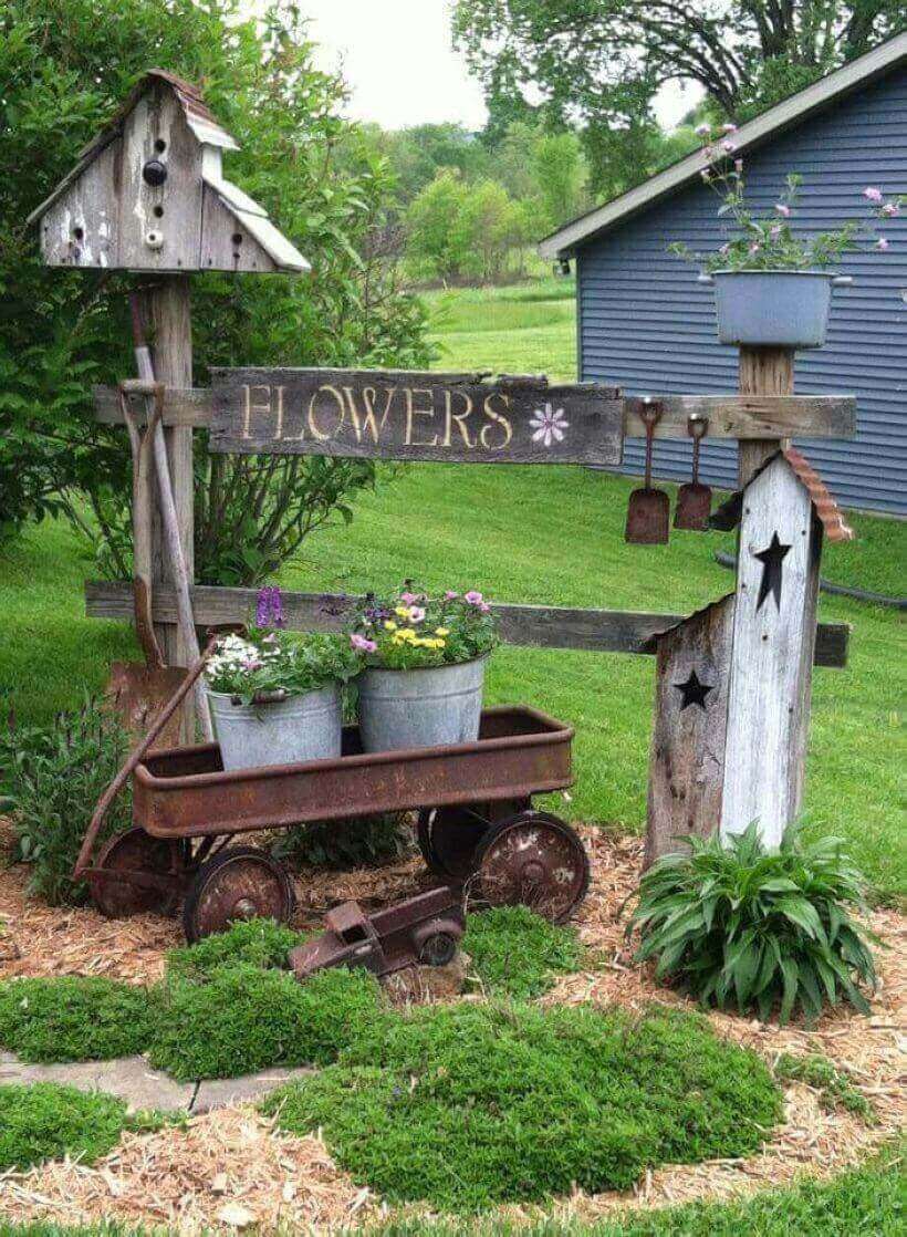 Garden Fence Section with a Birdhouse | Funny DIY Garden Sign Ideas