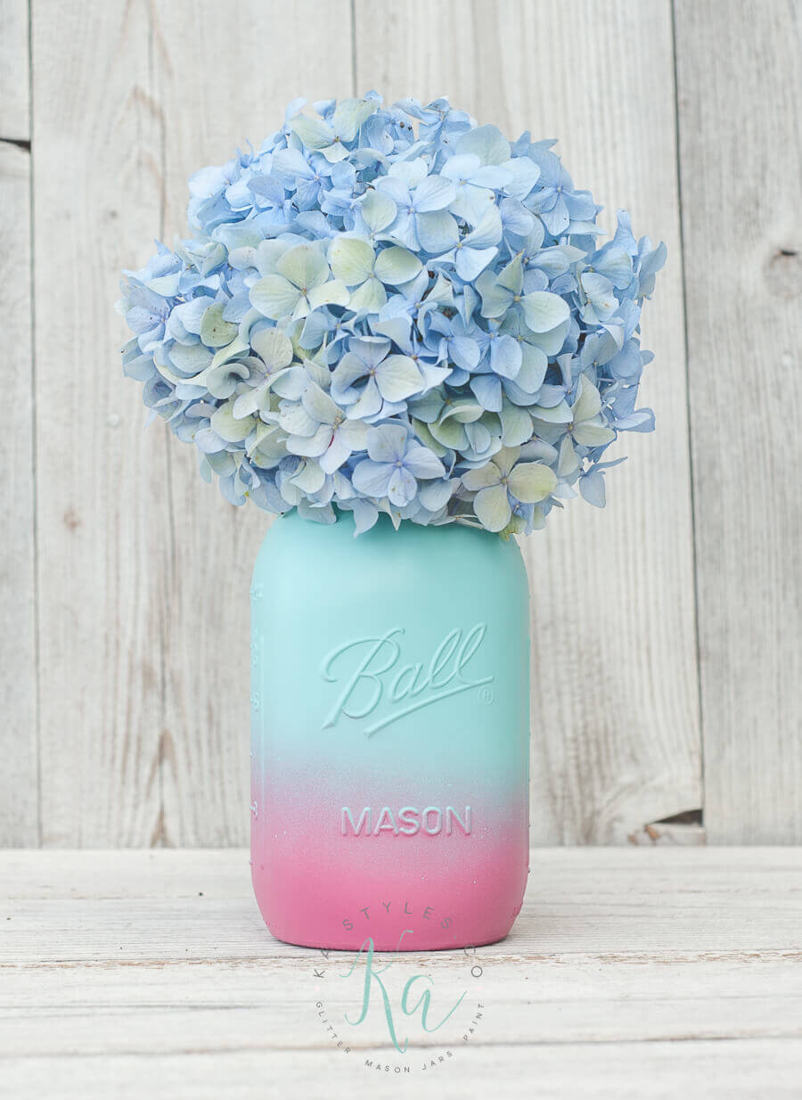 Lovely Ombre Mason Jar with Hydrangeas | Beautiful DIY Mason Jar Flower Arrangements Ideas