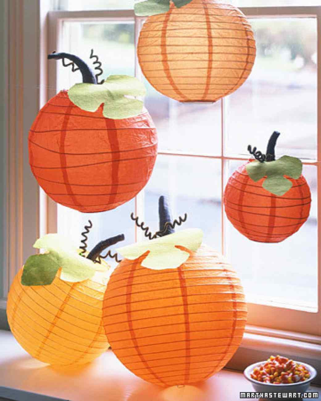 Pumpkin Lanterns Perfect for Windows | DIY Indoor Halloween Decorating Ideas