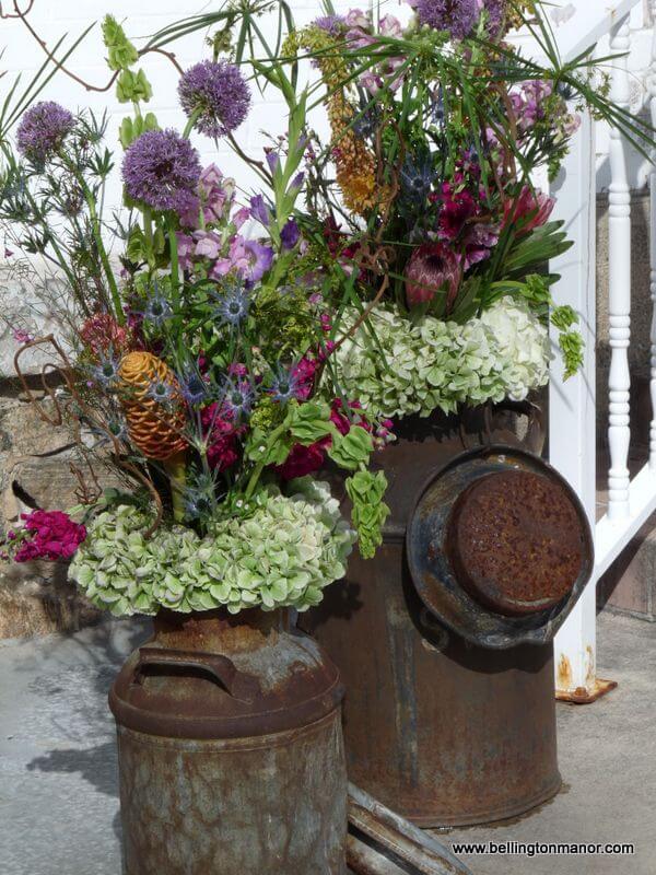 Stun with Seasonal Wildflower Arrangements | Vintage Porch Decor Ideas