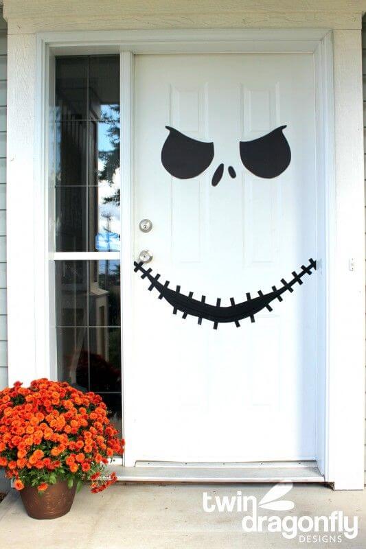 Halloween Door Decoration Ideas: Movie Halloween Inspiration