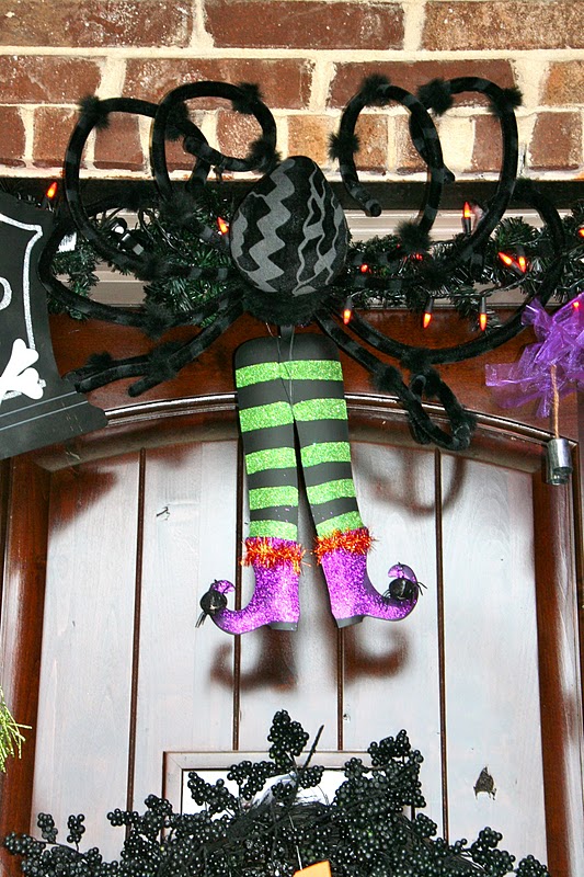 Halloween Door Decoration Ideas: Witch-Eating Spider