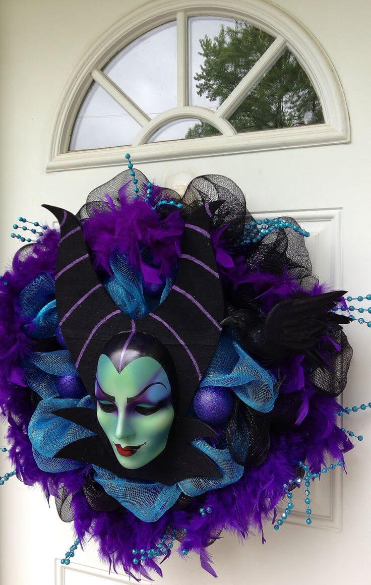 Halloween Door Decoration Ideas: Maleficent Halloween Wreath Door Decoration