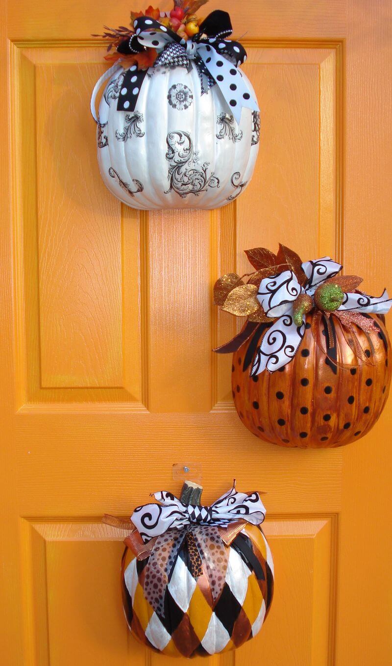 Halloween Door Decoration Ideas: Elegant Pumpkin Trio