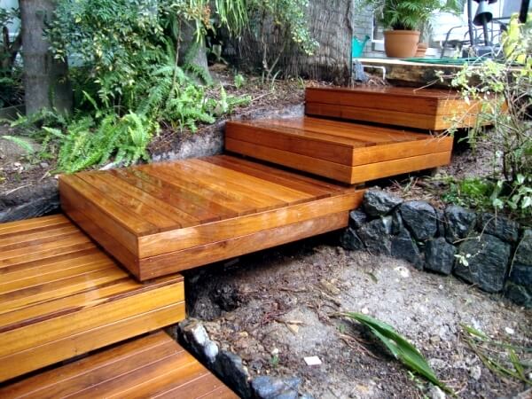 Wooden Garden Stair | Creative Garden Step & Stair Ideas | FarmFoodFamily