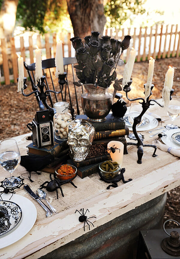 Halloween Dinner Party | Fun & Spooky Halloween Table Decoration Ideas - FarmFoodFamily.com