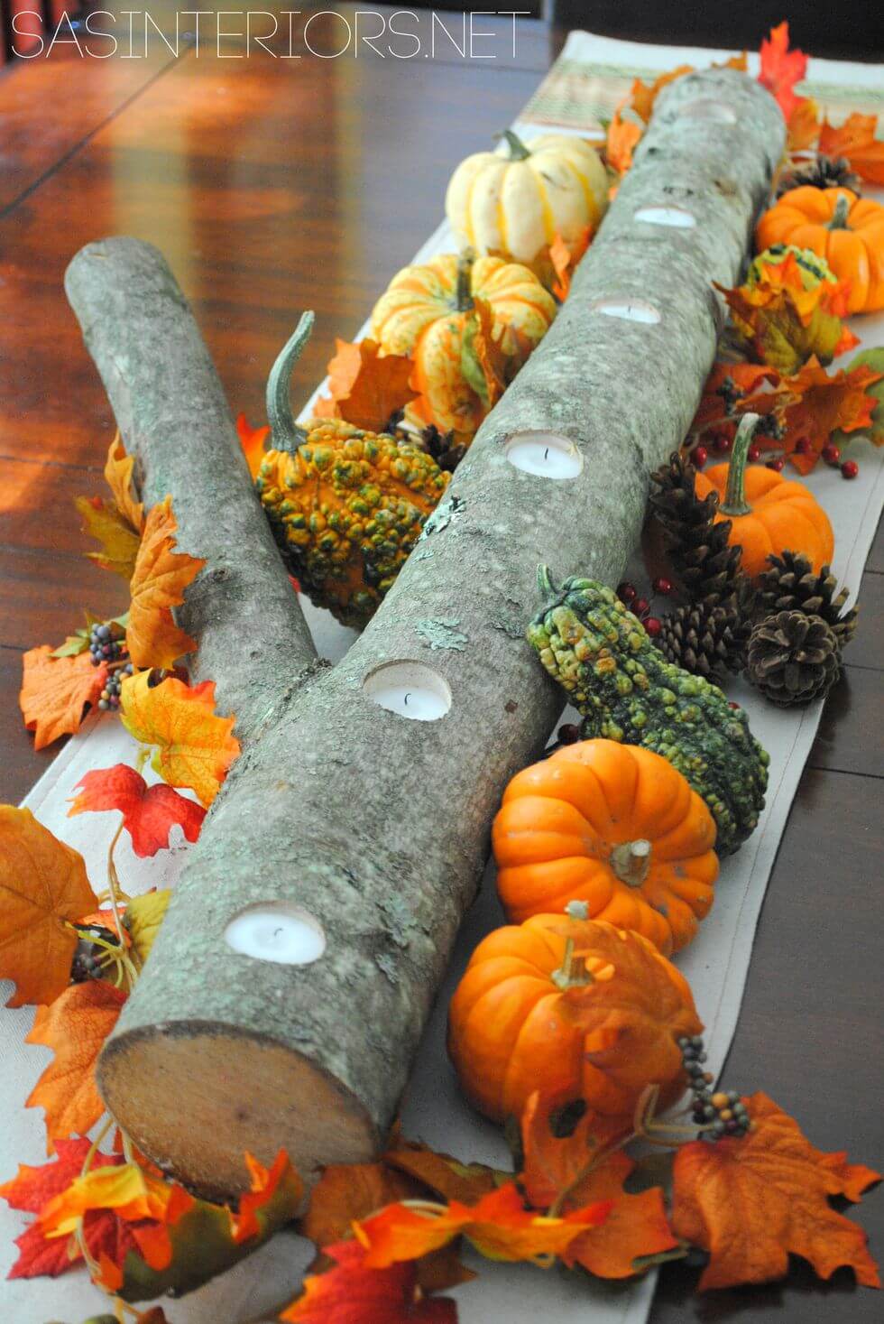 Autumn Log | Best DIY Fall Centerpiece Ideas | FarmFoodFamily.com
