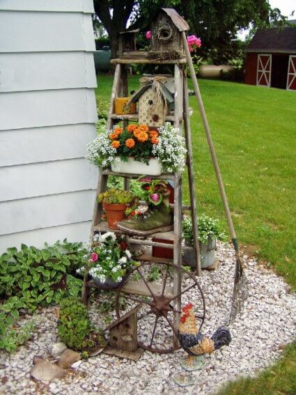 Old wooden ladder | Up-cycled Trellis Ideas For Garden
