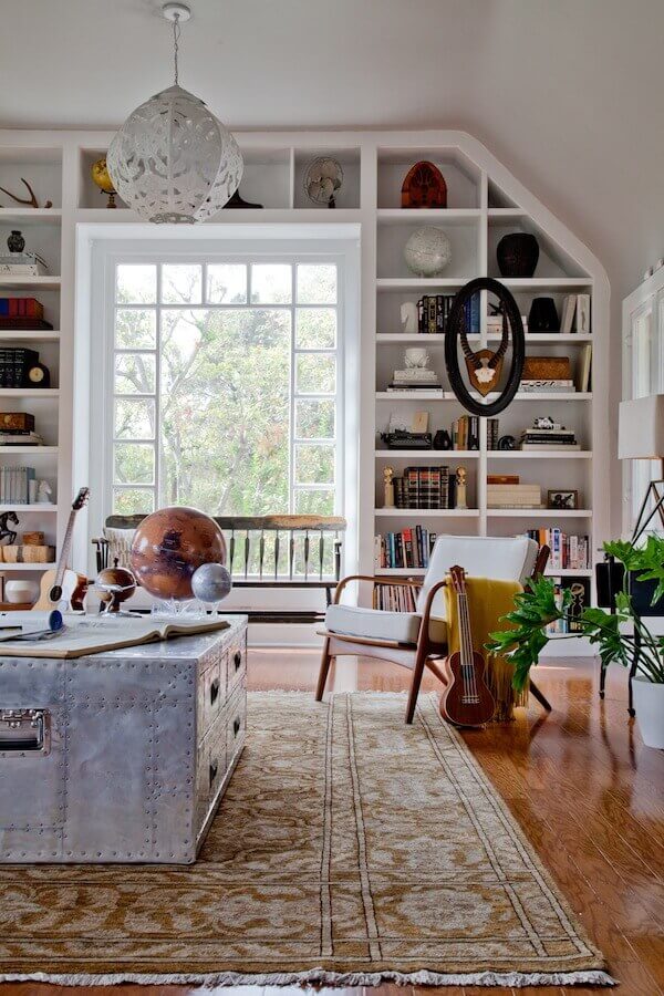 A Dude's Mix Of Antique, Mid-Century And Bohemian Style | Bohemian Chic Interior Design Ideas | FarmFoodFamily.com