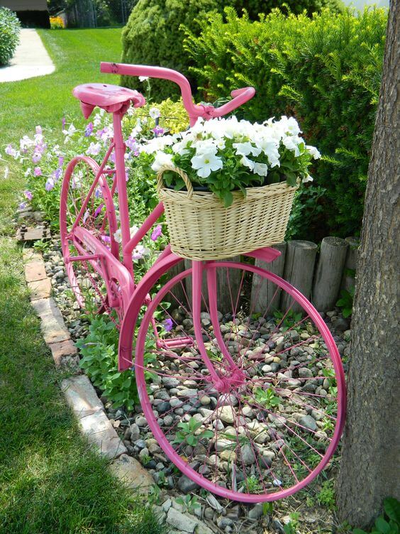 Bicycle Garden Planter Ideas For Backyards | FarmFoodFamily