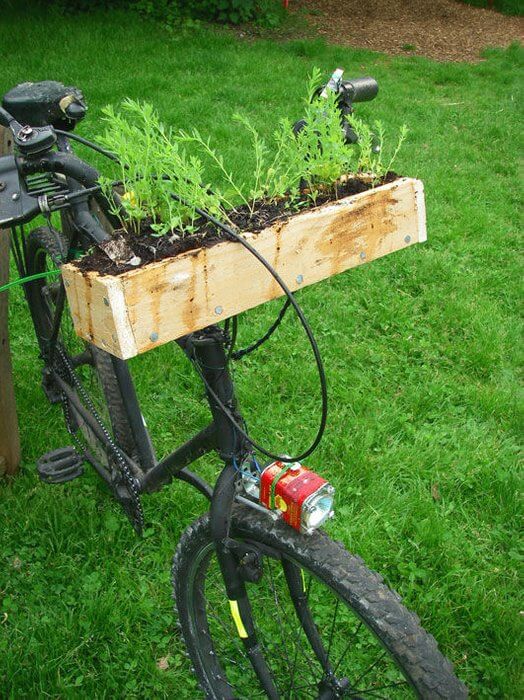 Rusted Mountain Bike | Bicycle Garden Planter Ideas For Backyards | FarmFoodFamily