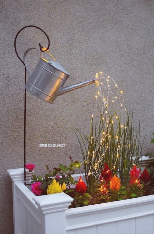 Garden Light | Creative DIY Garden Lantern Ideas - FarmFoodFamily.com