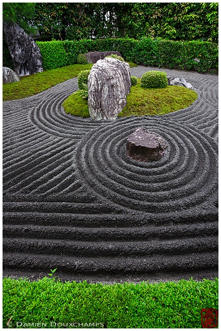 Mineral Zen Garden Design In Control | Zen Garden Designs & Ideas