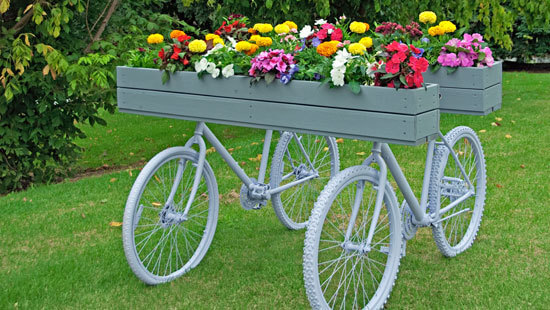 Bike-Bottom Planters | Bicycle Garden Planter Ideas For Backyards | FarmFoodFamily
