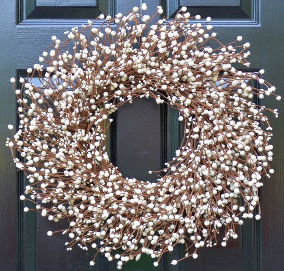 Cream Berry Wreath | Creative, Easy, and Inexpensive Christmas Wreaths | Farmfoodfamily.com