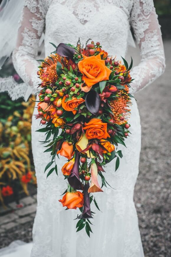 Pumpkins and lace for a Seasonal Wedding | Halloween Wedding Theme Ideas - Farmfoodfamily.com