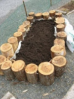 Raised Garden Bed With Logs | How to Build a Raised Vegetable Garden Bed | 39+ Simple & Cheap Raised Vegetable Garden Bed Ideas - farmfoodfamily.com
