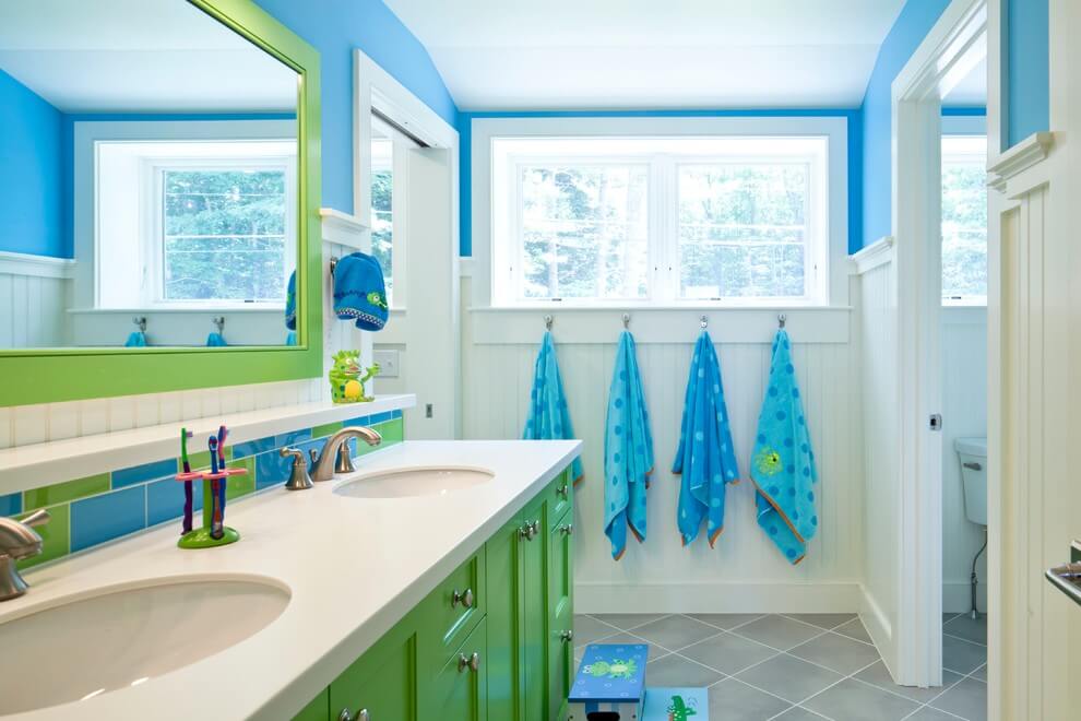 Kid’s bathroom accessories with toothbrush holders | Kids Bathroom Décor Tips: Decorating Ideas for a Child’s Bathroom
