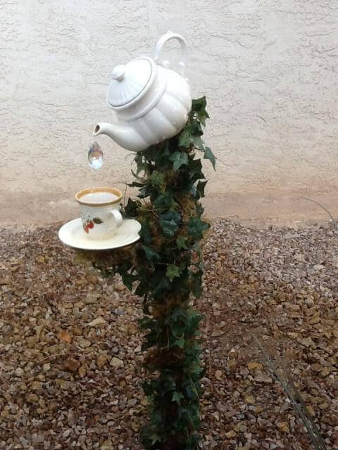 DIY Teapot garden
