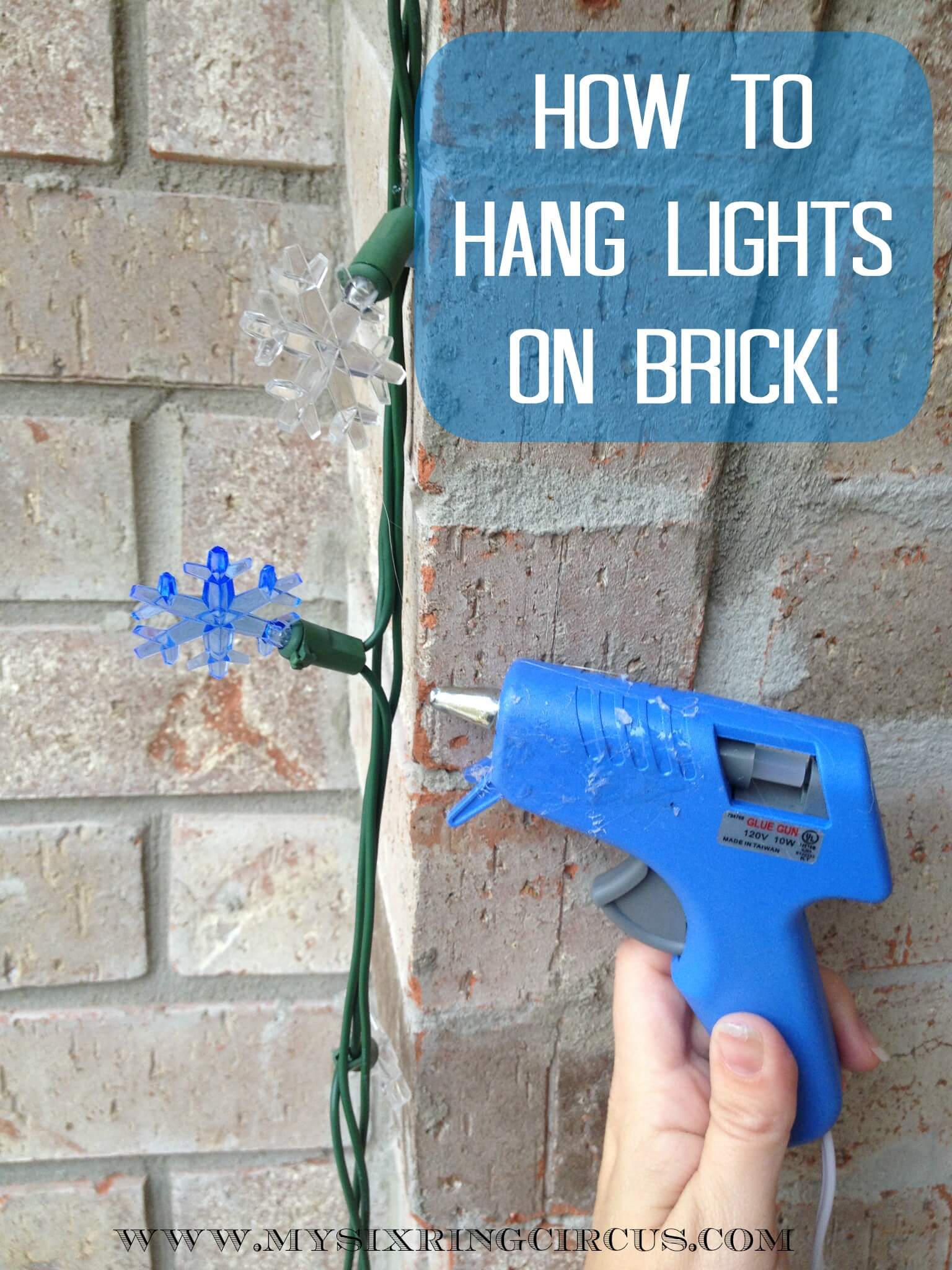 Hanging Lights on Brick | Last Minute Christmas Ideas and Hacks