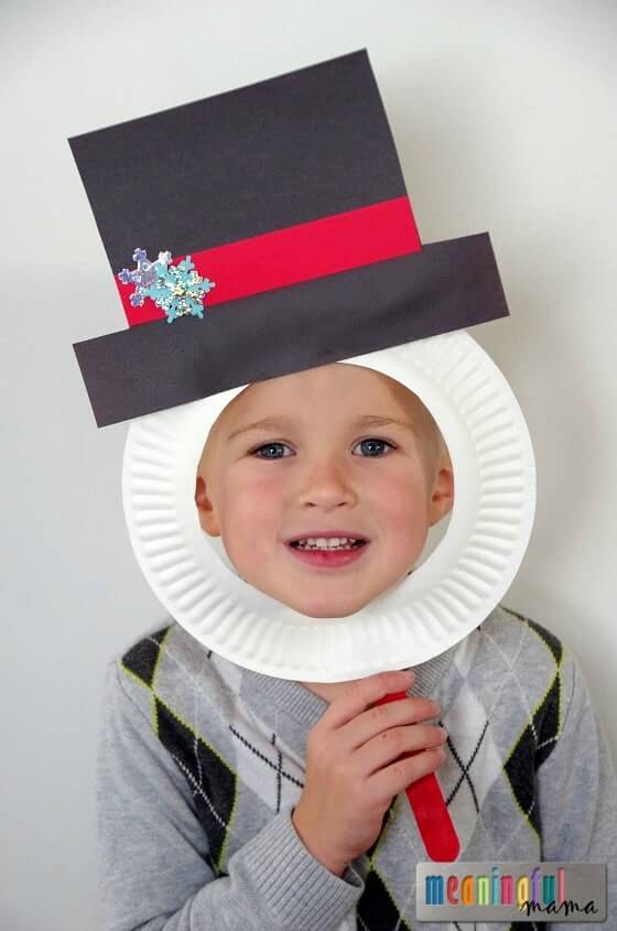 Snowman paper plate masks | Christmas Craft Ideas for Preschoolers