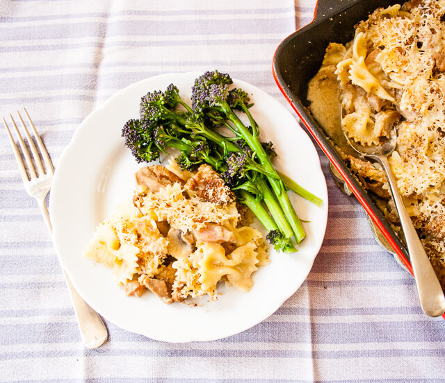 Turkey, beef or ham pasta bake | Ideas For Thanksgiving Leftovers | FarmFoodFamily.com