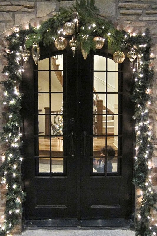 Outdoor Christmas decor | Christmas Door and Window Lighting Decorating Ideas