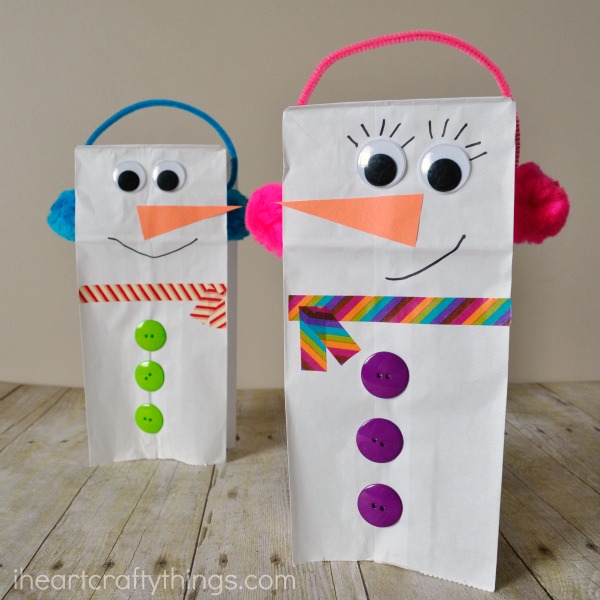Paper bag snowman puppet | Christmas Craft Ideas for Preschoolers