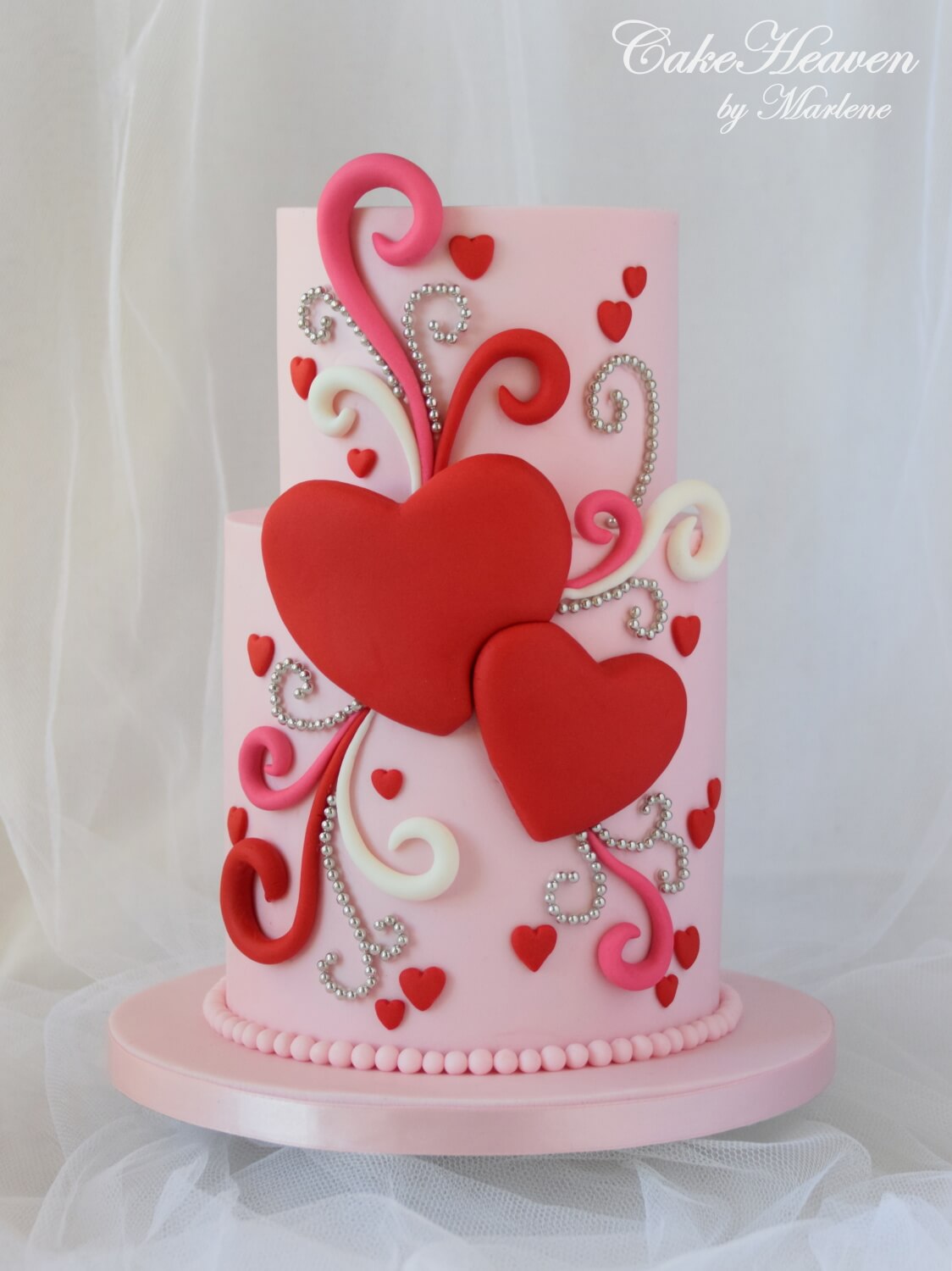 Valentine Cake | Valentine's Day Decorating Ideas For Your Lovers | FarmFoodFamily.com