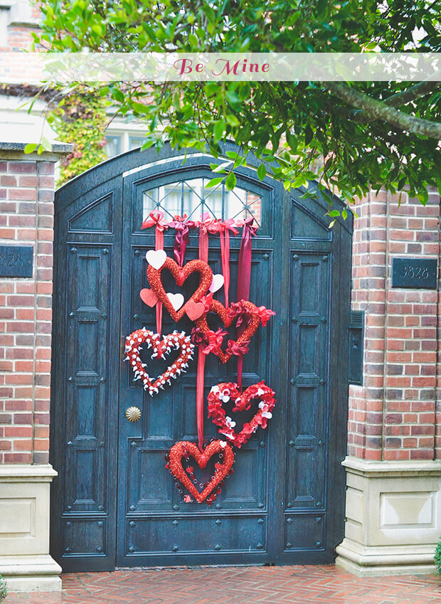 Heart wreaths | Valentine's Day Decorating Ideas For Your Lovers | FarmFoodFamily.com