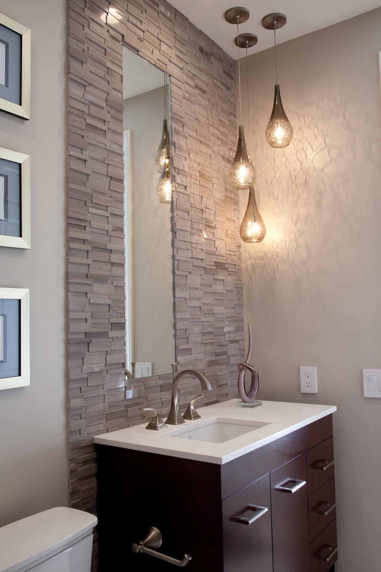 Use Lighting to Increase Space in a Small Bathroom | Easy Ways to Make a Small Bathroom Look Larger | FarmFoodFamily.com
